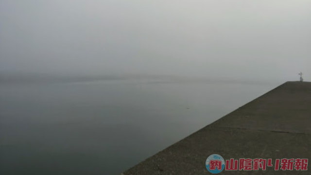 北海道のサロマ湖で投げ釣り
